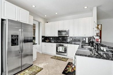 Gorgeous lakefront 4-bedroom, 2.5-bath, 2-car garage home in the - photo 14