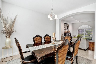 Gorgeous lakefront 4-bedroom, 2.5-bath, 2-car garage home in the - photo 28