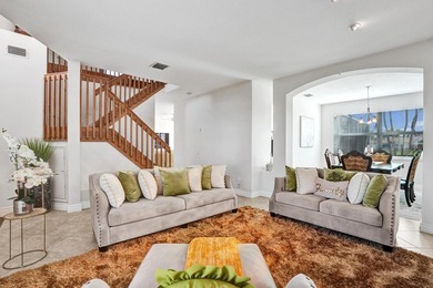 Gorgeous lakefront 4-bedroom, 2.5-bath, 2-car garage home in the - photo 30