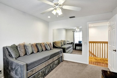 Gorgeous lakefront 4-bedroom, 2.5-bath, 2-car garage home in the - photo 35