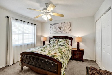 Gorgeous lakefront 4-bedroom, 2.5-bath, 2-car garage home in the - photo 36
