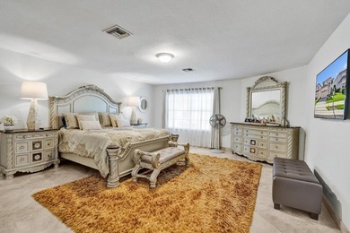 Gorgeous lakefront 4-bedroom, 2.5-bath, 2-car garage home in the - photo 38