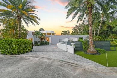 Stunning Renovated CBS Home and Property with a detached Guest - photo 1