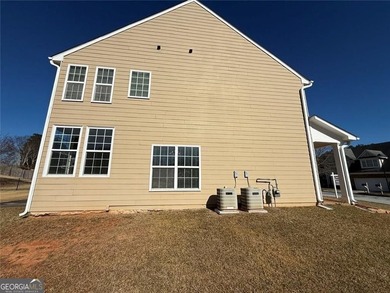 Nestled in the highly sought-after Mirror Lake Southwoods - photo 7