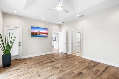 **Exceptional Waterfront Pool Home with Spectacular Canal - photo 13