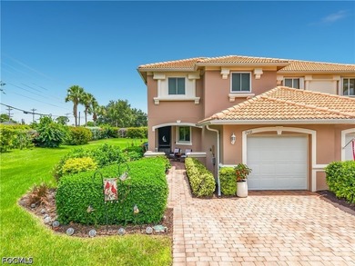 Move-in-ready 3+ den bedroom, 2.5 bath home offers a spacious - photo 1