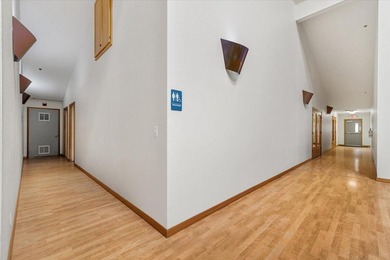 Centrally located and thoughtfully designed premier office - photo 50