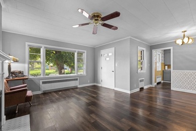 Cozy brick cape cod in excellent location! This home offers - photo 7