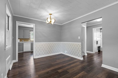 Cozy brick cape cod in excellent location! This home offers - photo 10