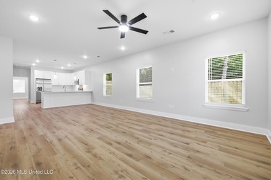 Welcome to your dream home! This beautifully crafted new - photo 17