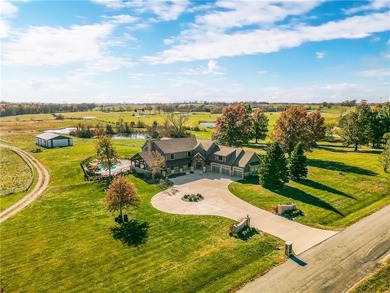 Luxury Estate on 40+/- Acres. Customize the arena to your - photo 2