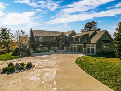 Luxury Estate on 40+/- Acres. Customize the arena to your - photo 4