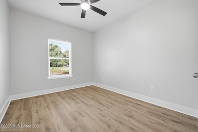 Welcome to your dream home! This beautifully crafted new - photo 25