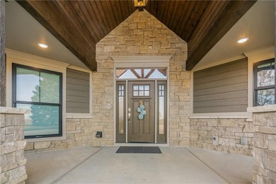 Luxury Estate on 40+/- Acres. Customize the arena to your - photo 6