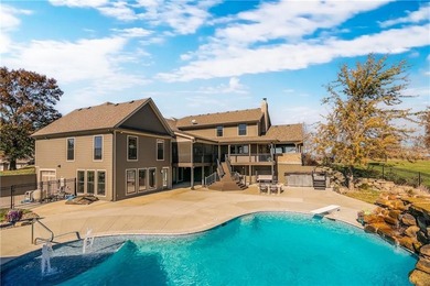 Luxury Estate on 40+/- Acres. Customize the arena to your - photo 7