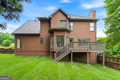 Welcome to this beautifully renovated 5-bedroom, 4-bathroom home - photo 43