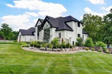 Family Compound! This one-of-a-kind property offers a rare - photo 5