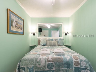 Incredible opportunity for this perfect beach villa! Bright - photo 15