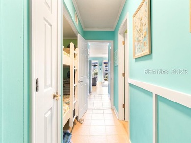 Incredible opportunity for this perfect beach villa! Bright - photo 18
