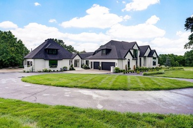 Family Compound! This one-of-a-kind property offers a rare - photo 9