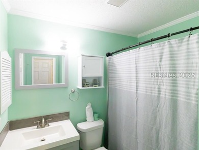 Incredible opportunity for this perfect beach villa! Bright - photo 22