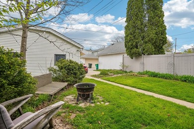 This beautifully maintained Shorewood duplex truly has it all! - photo 24