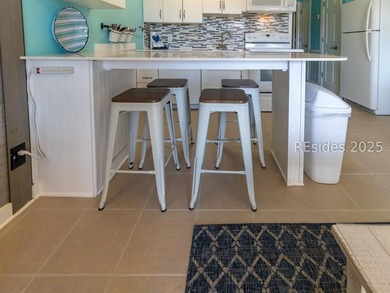 Incredible opportunity for this perfect beach villa! Bright - photo 29