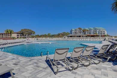 Incredible opportunity for this perfect beach villa! Bright - photo 32