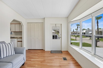 Fully Furnished. INCLUDES GOLF CART! Large Lanai for Outdoor - photo 4