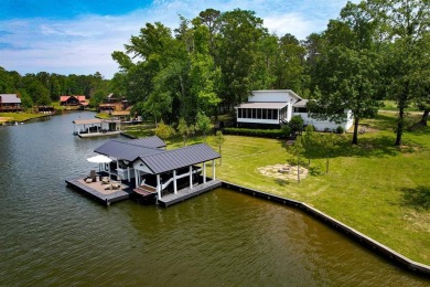 Effortless lakefront living! Turnkey 2-bed, 2-bath home on Lake - Lake Home For Sale in Scroggins, Texas