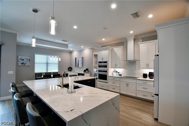 Exceptional custom craftsmanship and thoughtful design define - photo 8