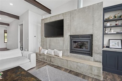 Fully furnished and move-in ready, this exceptional contemporary - photo 11