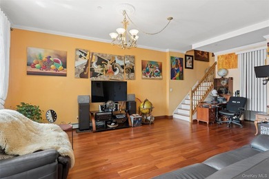 Welcome home to this impeccably designed 2 bedroom ,2.5 bathroom - photo 6