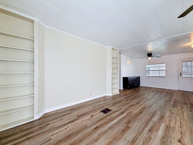 Completely remodeled 2 bedroom, 2 bathroom home located in an - photo 20