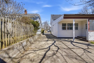 Located in the Village of Patchogue - Well Maintained 4 Bedroom - photo 27