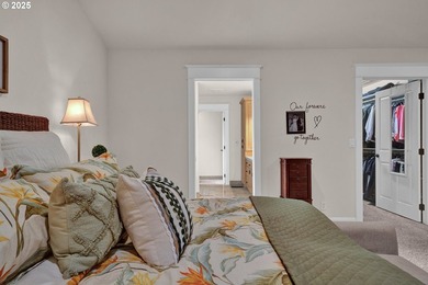 Exquisite Craftsmanship on a Quiet Cul-de-SacImpeccably - photo 27