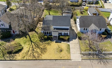 Located in the Village of Patchogue - Well Maintained 4 Bedroom - photo 32