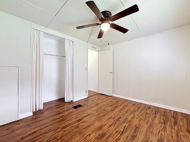 Completely remodeled 2 bedroom, 2 bathroom home located in an - photo 35