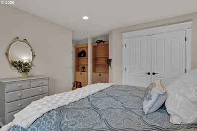 Exquisite Craftsmanship on a Quiet Cul-de-SacImpeccably - photo 36