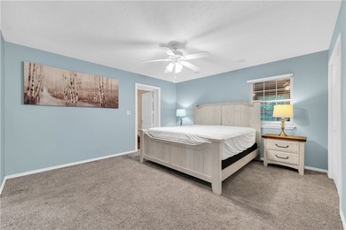 Enjoy the Holiday Island lifestyle just minutes from Table Rock - photo 12