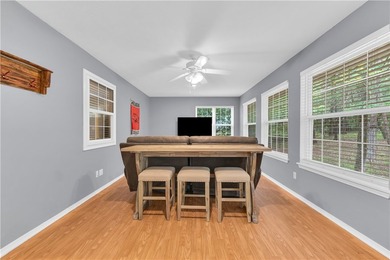 Enjoy the Holiday Island lifestyle just minutes from Table Rock - photo 18