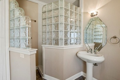 Waterfront home with approximately 150 feet of shoreline - photo 22