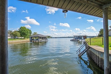 Waterfront home with approximately 150 feet of shoreline - photo 31