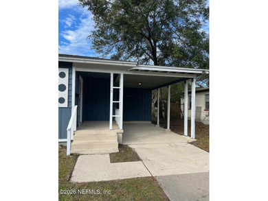 Neat as a pin 3 Bedroom 1 bath Highlands home with brand new A/C - photo 3
