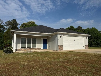 Lake Home For Sale in Eufaula, Alabama