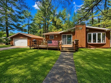 Escape to the peaceful beauty of Adams County with this charming - photo 1