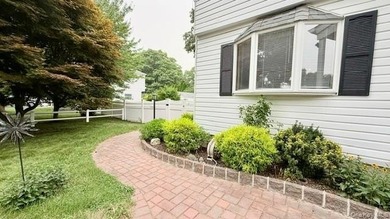 Welcome To 37 Hampton Avenue!!! This Updated Charming Colonial - photo 4