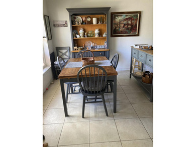 Motivated seller....Beautiful bright 2/2 villa in the very - photo 7