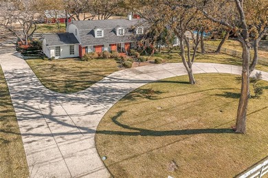 (private lake, pond, creek) Home For Sale in Rowlett Texas