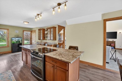 Spacious, thoughtfully designed, & set on a beautifully flat 1 - photo 11